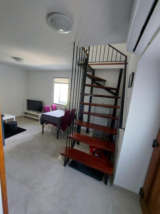 Apartman Sunset Plomin Exteriér fotografie