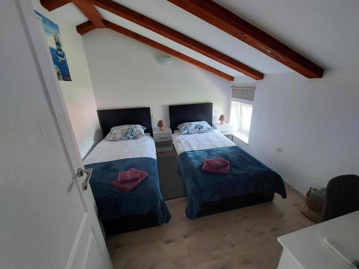Apartman Sunset Plomin Exteriér fotografie