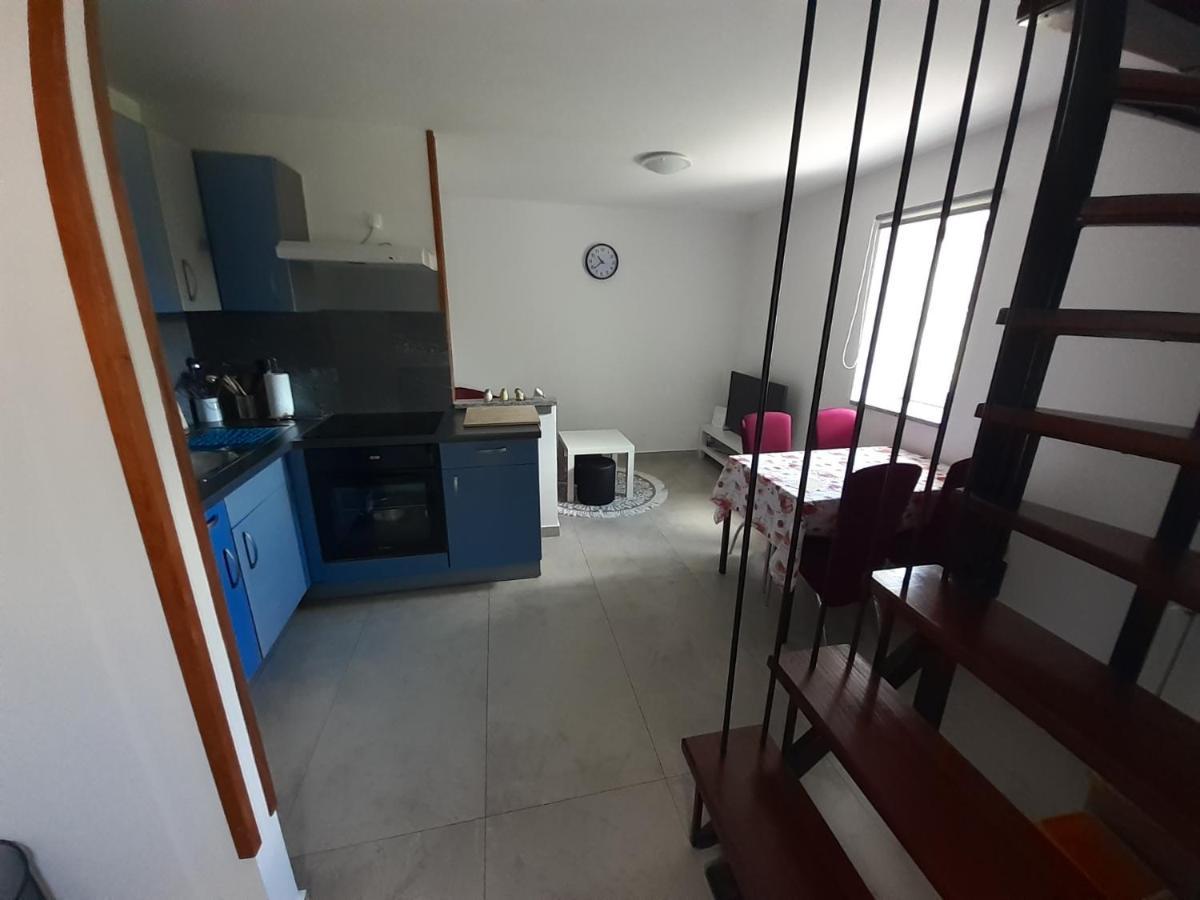 Apartman Sunset Plomin Exteriér fotografie