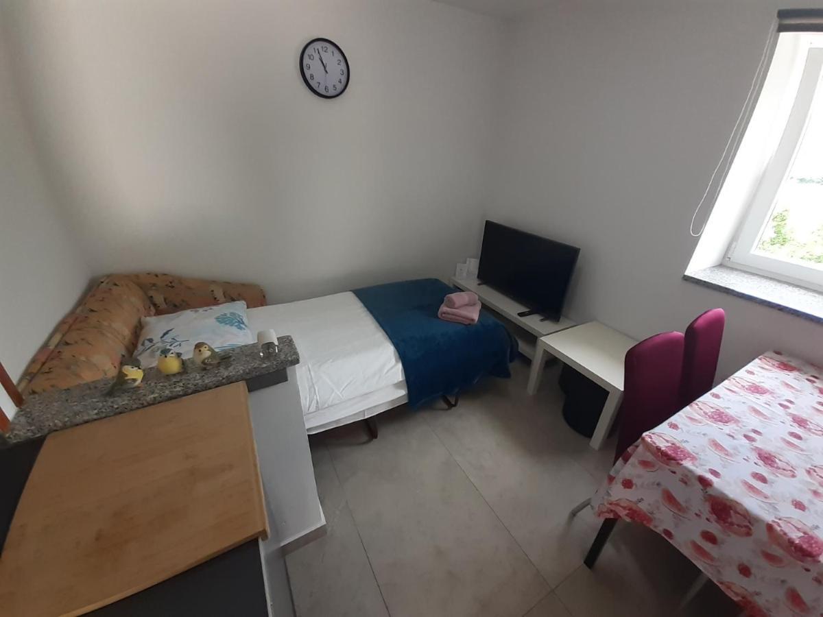 Apartman Sunset Plomin Exteriér fotografie