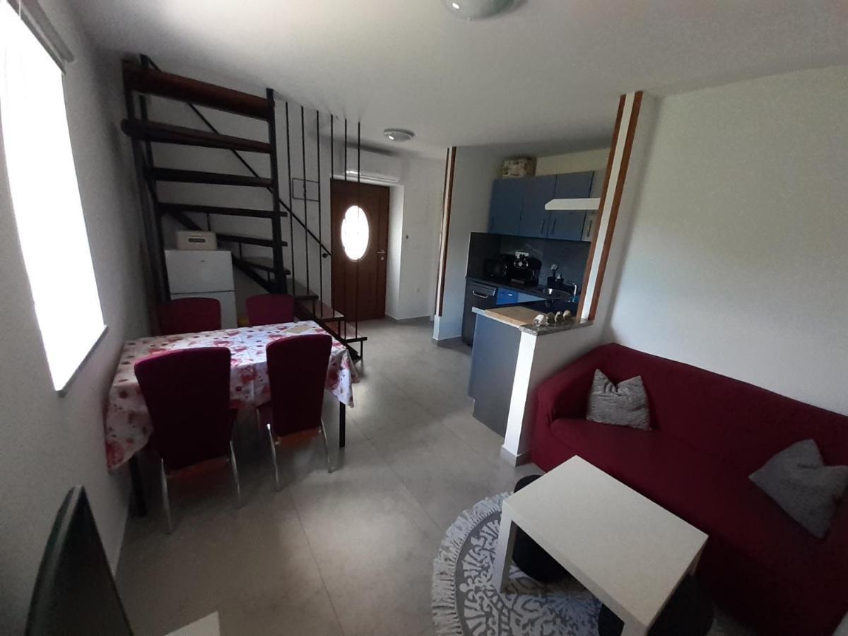 Apartman Sunset Plomin Exteriér fotografie